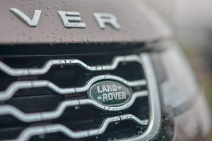 Read more about the article Land Rover Rolls Out The Brand New 2023 Range Rover PHEV